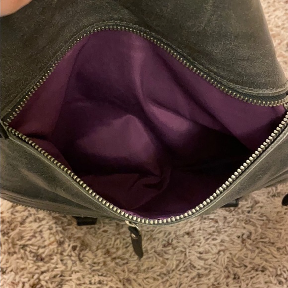 Tano Gray Foldable Leather Crossbody - Picture 5 of 6